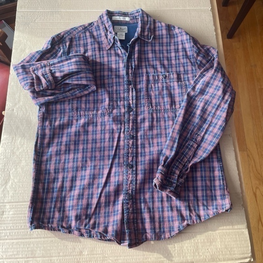 L.L. Bean slightly fitted plaid cotton shirt, sz med reg